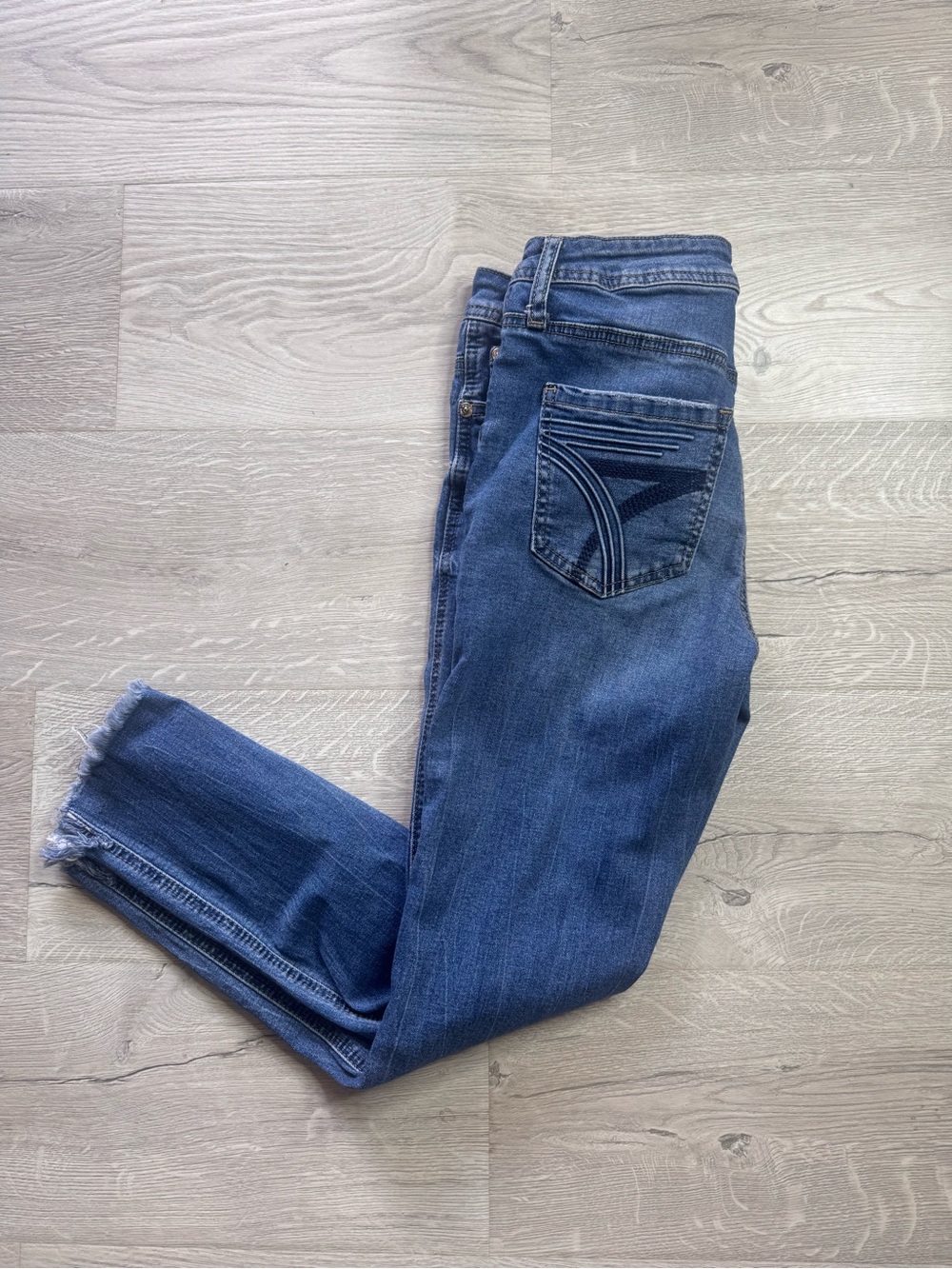 Women’s Seven7 Blue Slim Fit Jeans